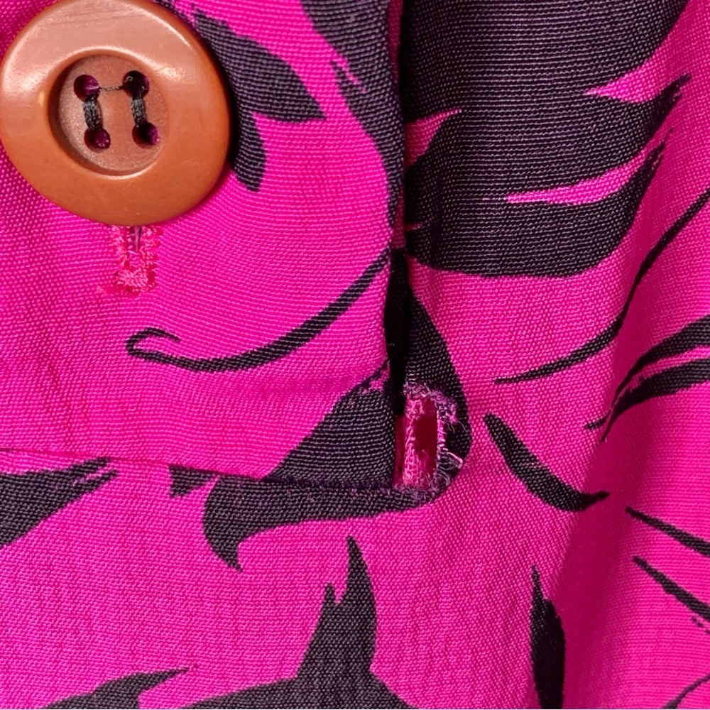 Vintage Givenchy Women's Fuchsia Black Floral Long Sleeve Button Down Shirt XL - Picture 8 of 13